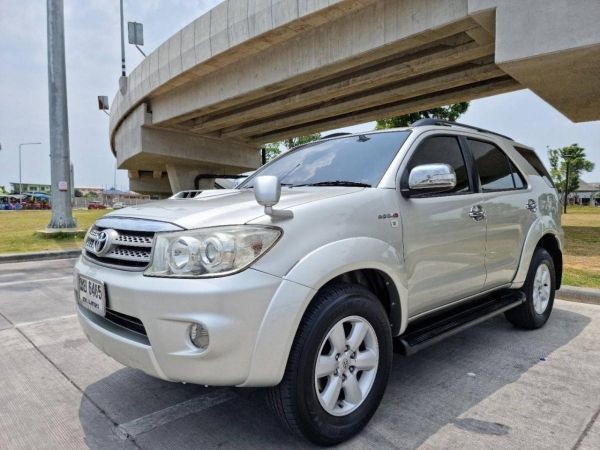 Toyota fortuner 3.0 V 2WD Auto Year 2009